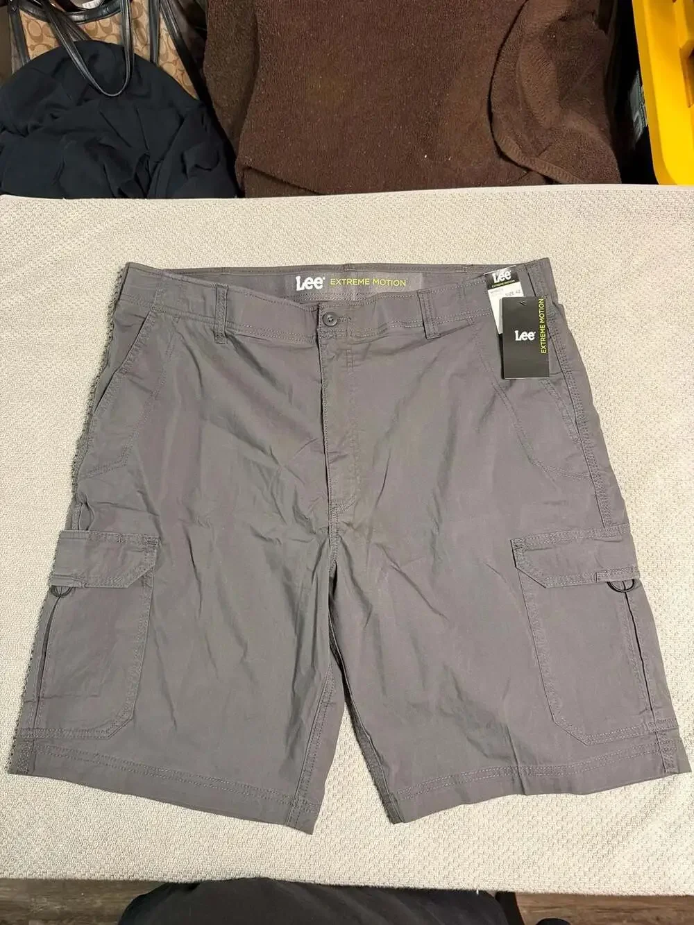 Lee Men's Extreme Motion Cargo Shorts in Anthracite, Size 42